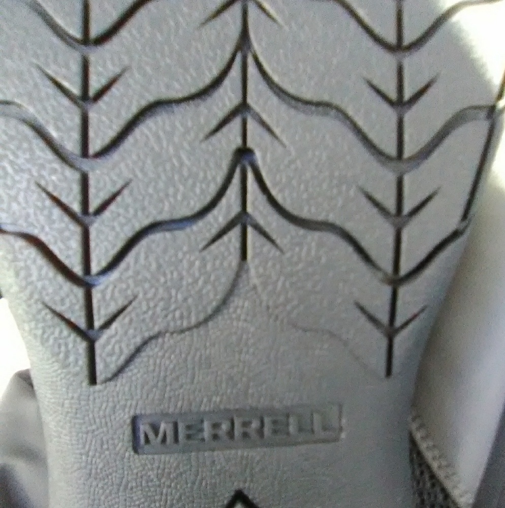 Merrell slip ons - Picture 2 of 2